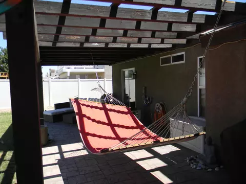 43219 Vineyard Dr, Lancaster, CA 93535 photo 21