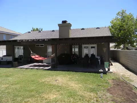 43219 Vineyard Dr, Lancaster, CA 93535 photo 23