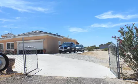36020 Lockhart Ave, Palmdale, CA 93552 photo 1