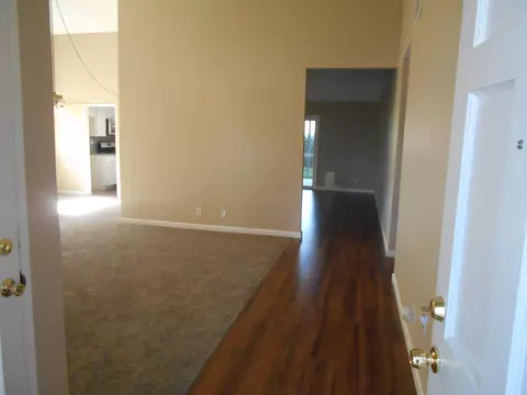 643 E Avenue J5, Lancaster, CA 93535 photo 2