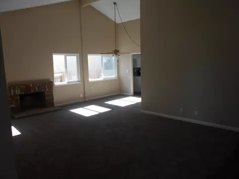 643 E Avenue J5, Lancaster, CA 93535 photo 3