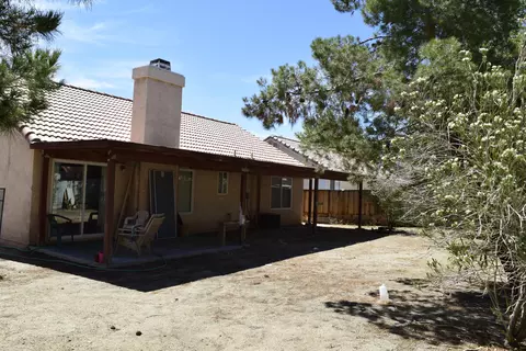 37049 57th St E, Palmdale, CA 93552 photo 11