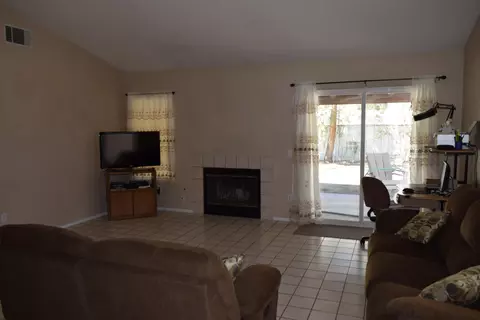 37049 57th St E, Palmdale, CA 93552 photo 8