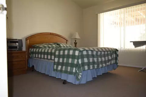 37049 57th St E, Palmdale, CA 93552 photo 4