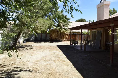 37049 57th St E, Palmdale, CA 93552 photo 13