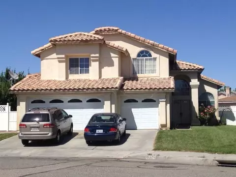 44574 Shadowcrest Dr, Lancaster, CA 93536 photo 1