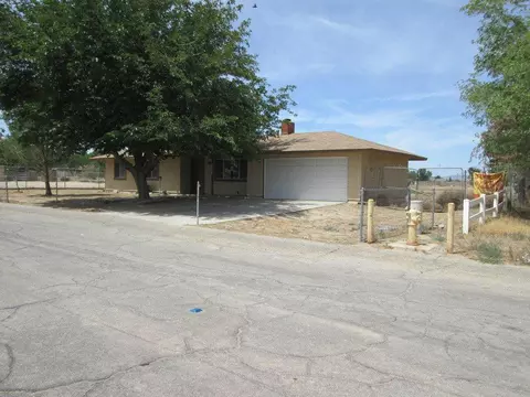 38543 152nd St, Palmdale, CA 93591 photo 2