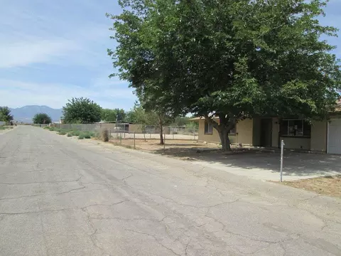 38543 152nd St, Palmdale, CA 93591 photo 4