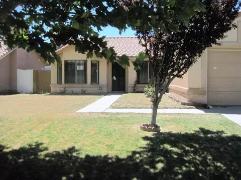 44633 26th St E, Lancaster, CA 93535 photo 1
