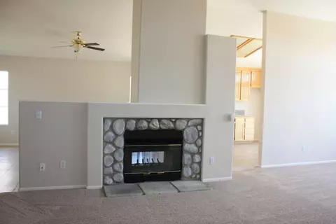 36442 Blacksmith Dr, Palmdale, CA 93550 photo 8