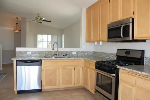 36442 Blacksmith Dr, Palmdale, CA 93550 photo 7