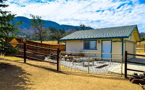 27300 Needles Ct, Tehachapi, CA 93561 photo 15