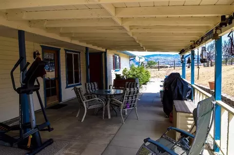 27300 Needles Ct, Tehachapi, CA 93561 photo 14