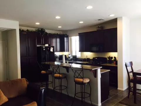 2223 Compote Cir, Palmdale, CA 93551 photo 6