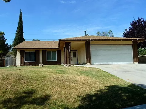 318 Avenue R12 E, Palmdale, CA 93550 photo 1