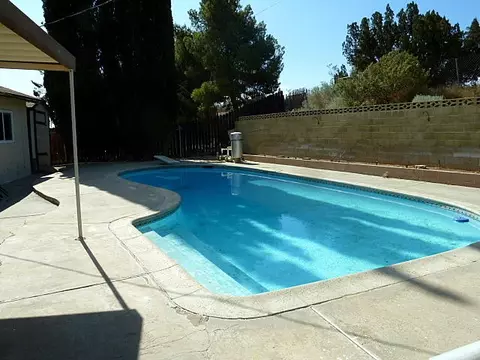 318 Avenue R12 E, Palmdale, CA 93550 photo 2