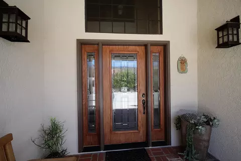 6905 Granada Dr, Palmdale, CA 93551 photo 2
