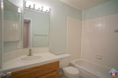 43044 Fenner Ave, Lancaster, CA 93536 photo 8
