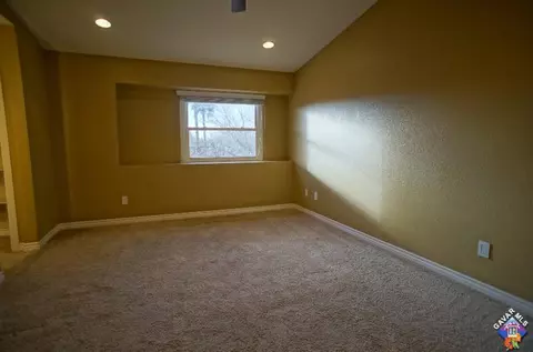 43044 Fenner Ave, Lancaster, CA 93536 photo 13