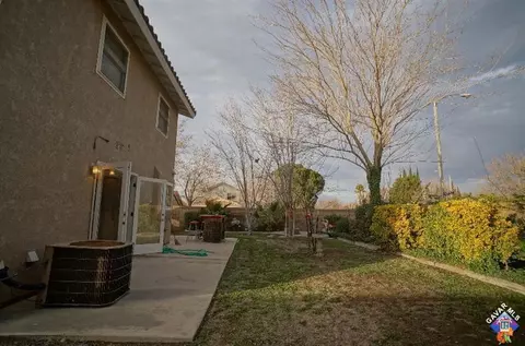 43044 Fenner Ave, Lancaster, CA 93536 photo 18
