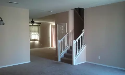 37618 Ruby Red Ln, Palmdale, CA 93551 photo 2