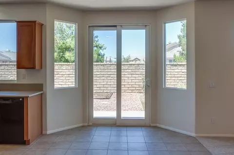 44821 Ruthron St, Lancaster, CA 93536 photo 12