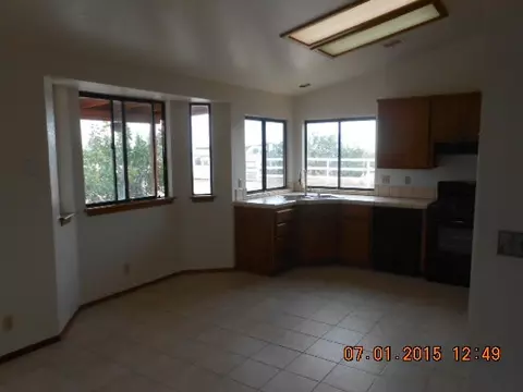 8031 Avenue E W, Lancaster, CA 93536 photo 16
