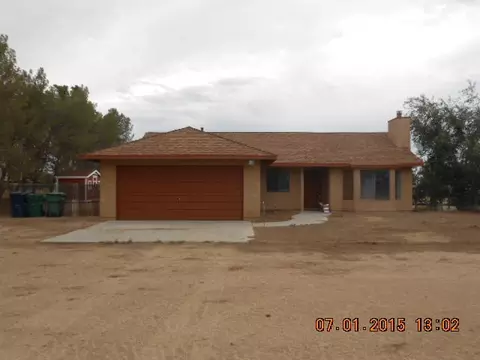 8031 Avenue E W, Lancaster, CA 93536 photo 2