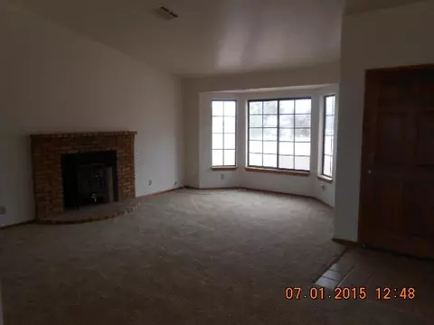 8031 Avenue E W, Lancaster, CA 93536 photo 8