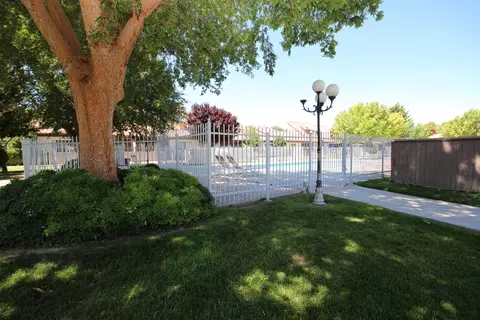 43334 32nd St W W #21, Lancaster, CA 93536 photo 22