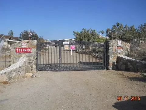 32000 263rd St E, Llano, CA 93544 photo 18
