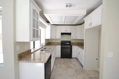 43232 33rd St W, Lancaster, CA 93536 photo 5