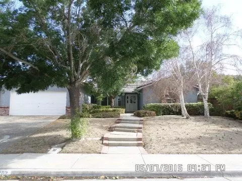 2702 Secure Pl, Lancaster, CA 93536 photo 2