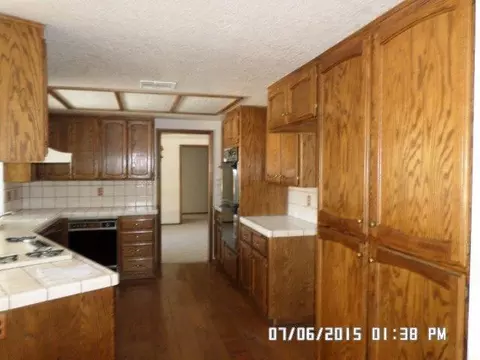 2702 Secure Pl, Lancaster, CA 93536 photo 12