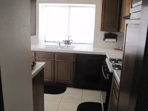 36625 Apache Plume Dr, Palmdale, CA 93550 photo 3