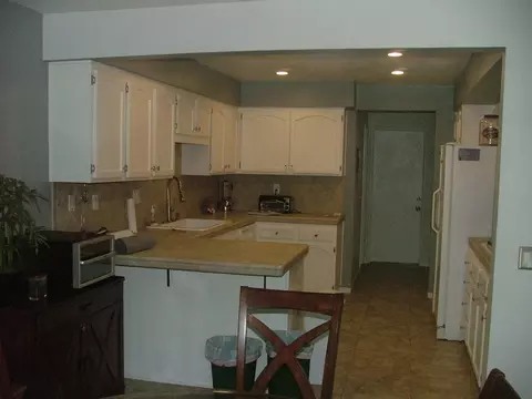 154 Eagle Ln #13, Palmdale, CA 93551 photo 2