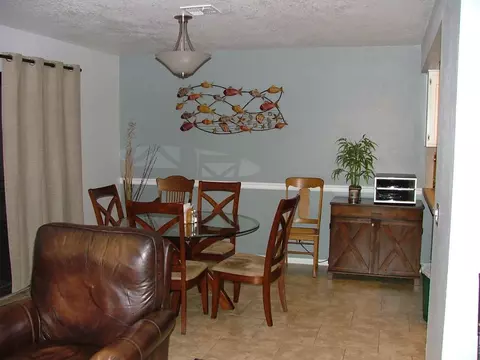 154 Eagle Ln #13, Palmdale, CA 93551 photo 6