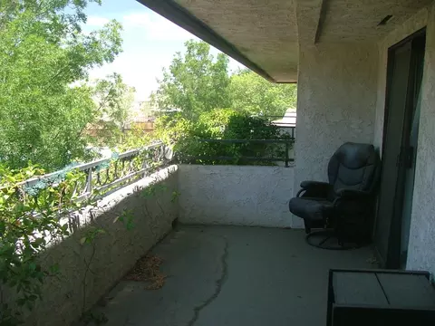 154 Eagle Ln #13, Palmdale, CA 93551 photo 13