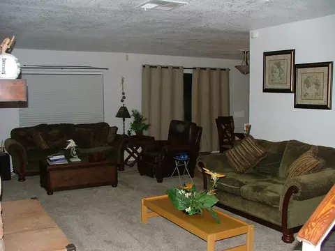 154 Eagle Ln #13, Palmdale, CA 93551 photo 7