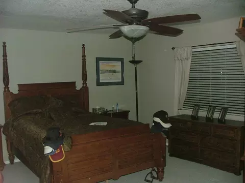 154 Eagle Ln #13, Palmdale, CA 93551 photo 15
