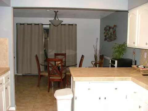 154 Eagle Ln #13, Palmdale, CA 93551 photo 5