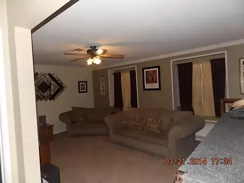 6328 Jonathon St, Lancaster, CA 93536 photo 16