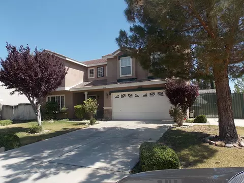 6328 Jonathon St, Lancaster, CA 93536 photo 2