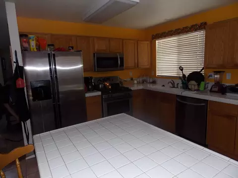 6328 Jonathon St, Lancaster, CA 93536 photo 26