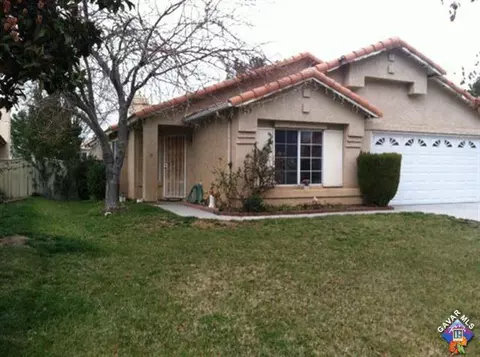 543 Avenue J12 E, Lancaster, CA 93535 photo 2