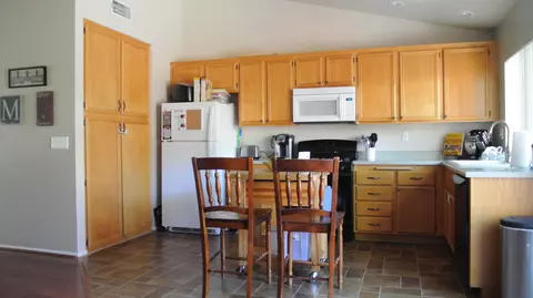 1823 Keaton Way, Lancaster, CA 93534 photo 6