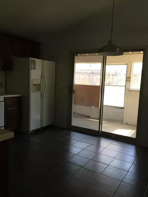 44107 Gingham Ave, Lancaster, CA 93535 photo 3