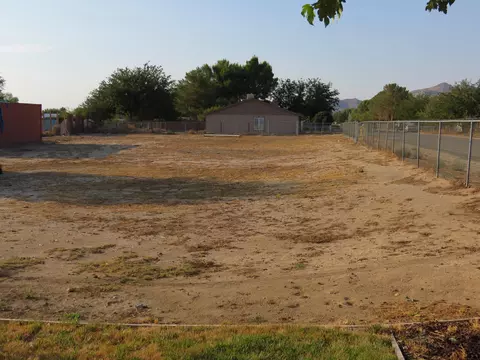 17755 Valeport Ave, Lancaster, CA 93535 photo 18