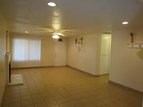 17755 Valeport Ave, Lancaster, CA 93535 photo 4