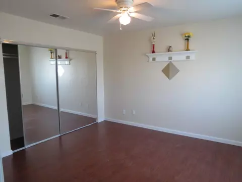 17755 Valeport Ave, Lancaster, CA 93535 photo 9